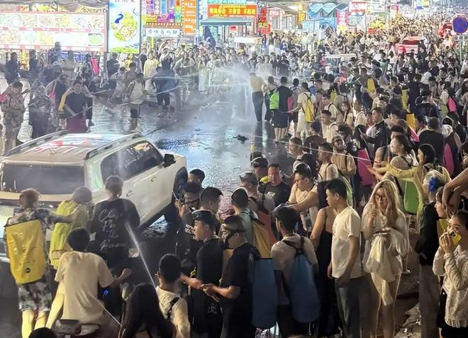 MK体育官方网站-别让浊流“湿”了文化、丢了底线！